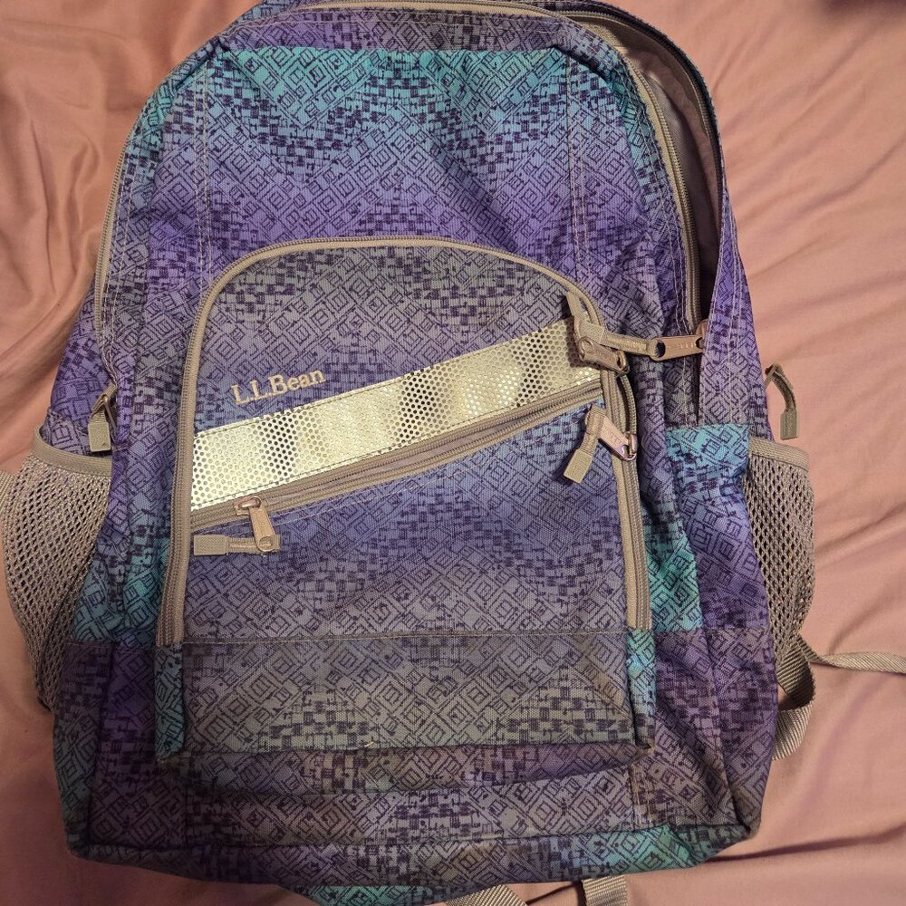 L.Lbean backpack - image 1